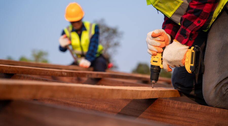 Professional gutter cleaning in Banks, OR